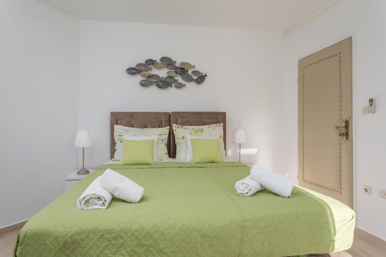 Rooms By The Sea Hvar - 8785 Guest house
