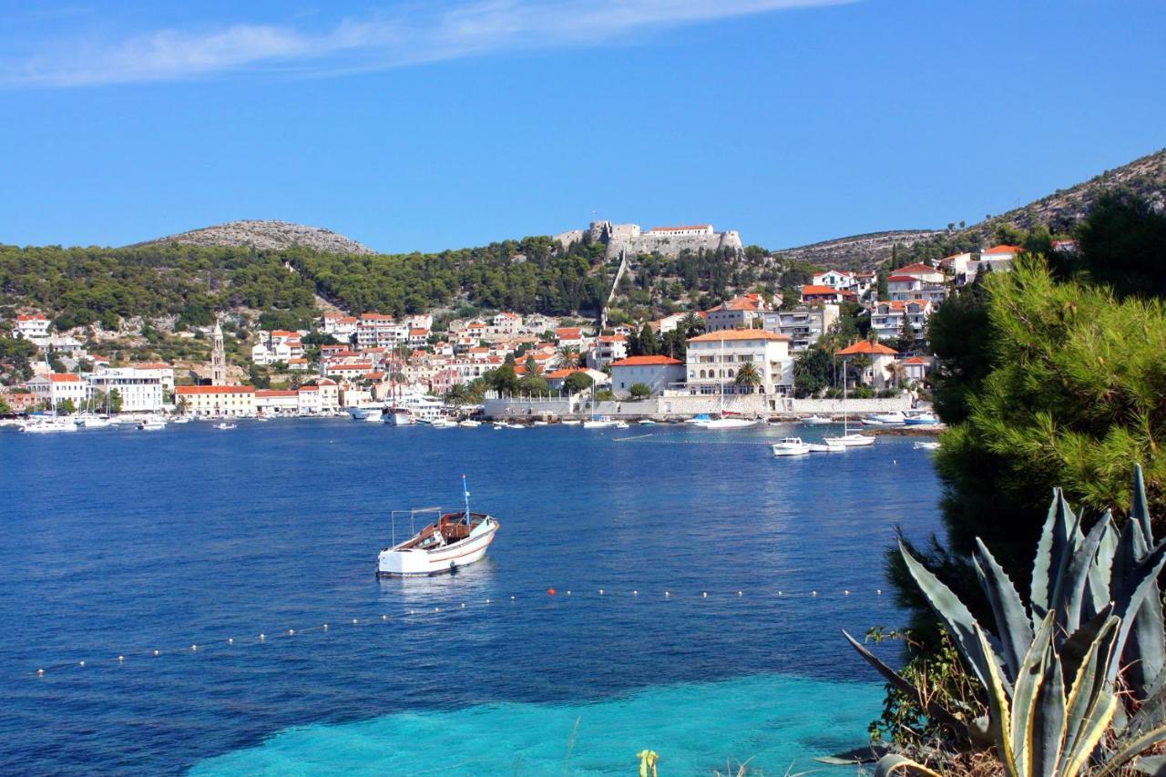 Rooms By The Sea Hvar - 8785 Guest house